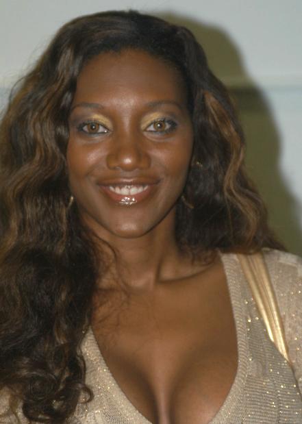 Nyomi Banxxx
